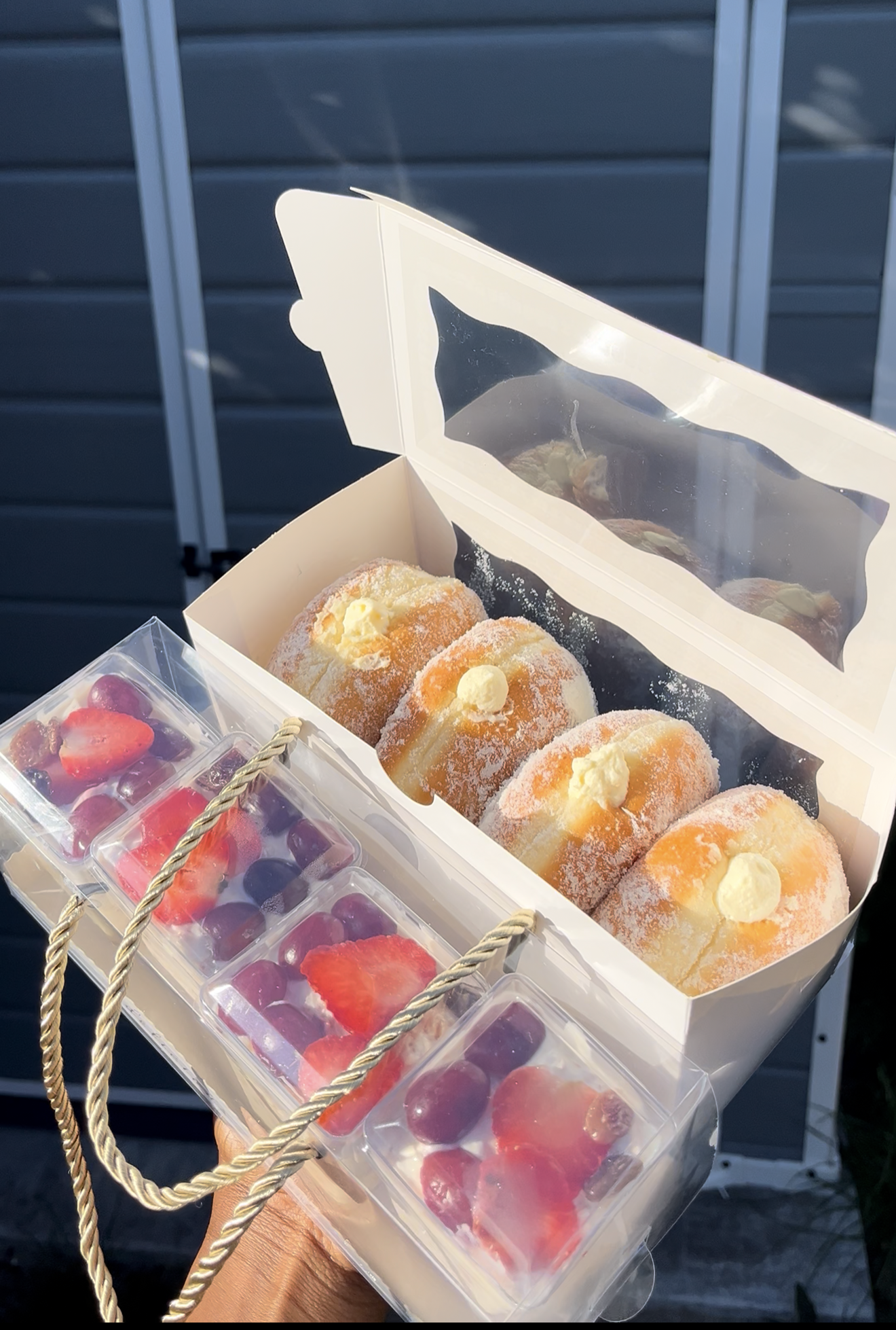MILKY DOUGHNUTS & FRUIT PARFAIT