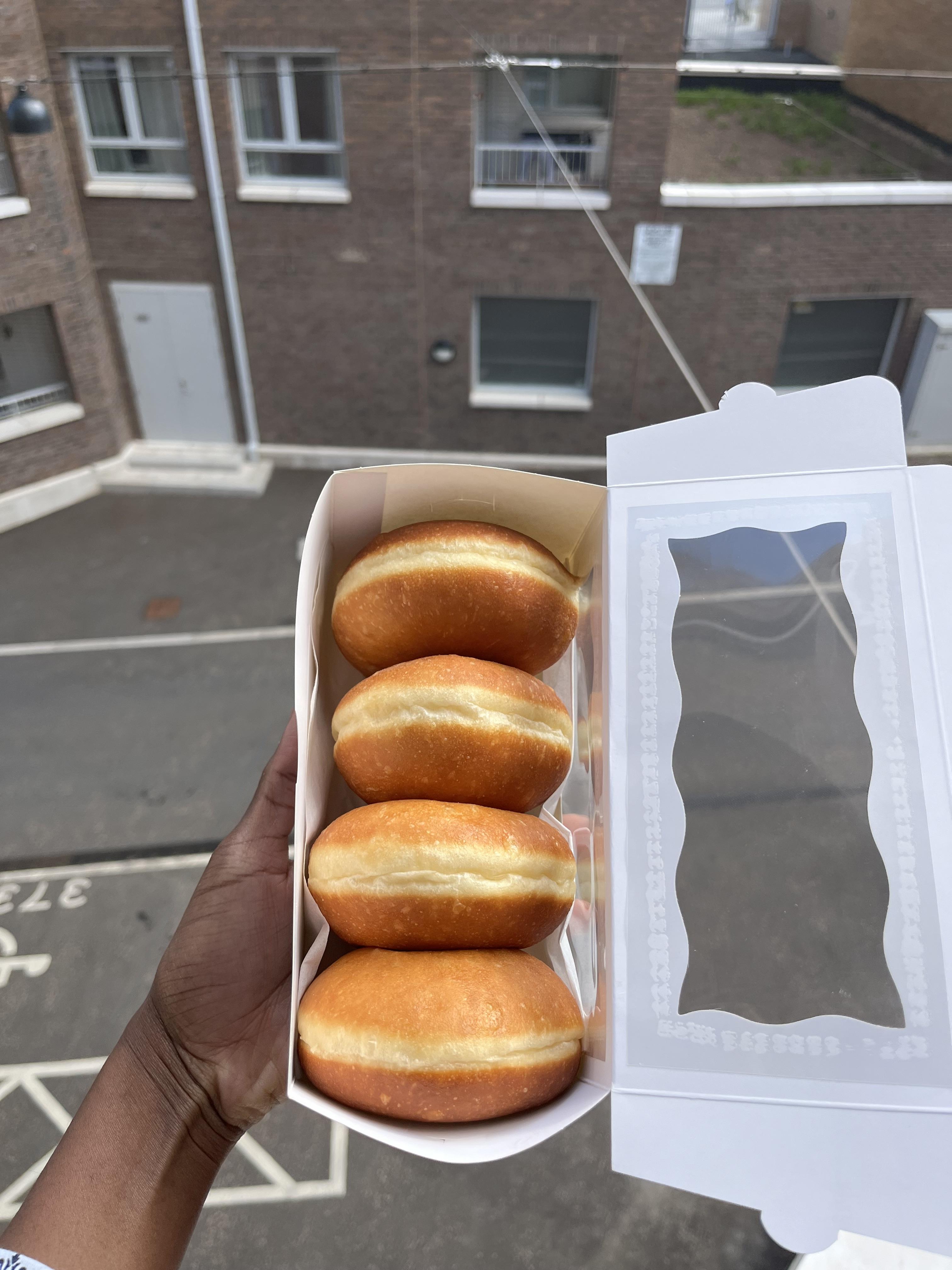 PLAIN DOUGHNUTS (4)