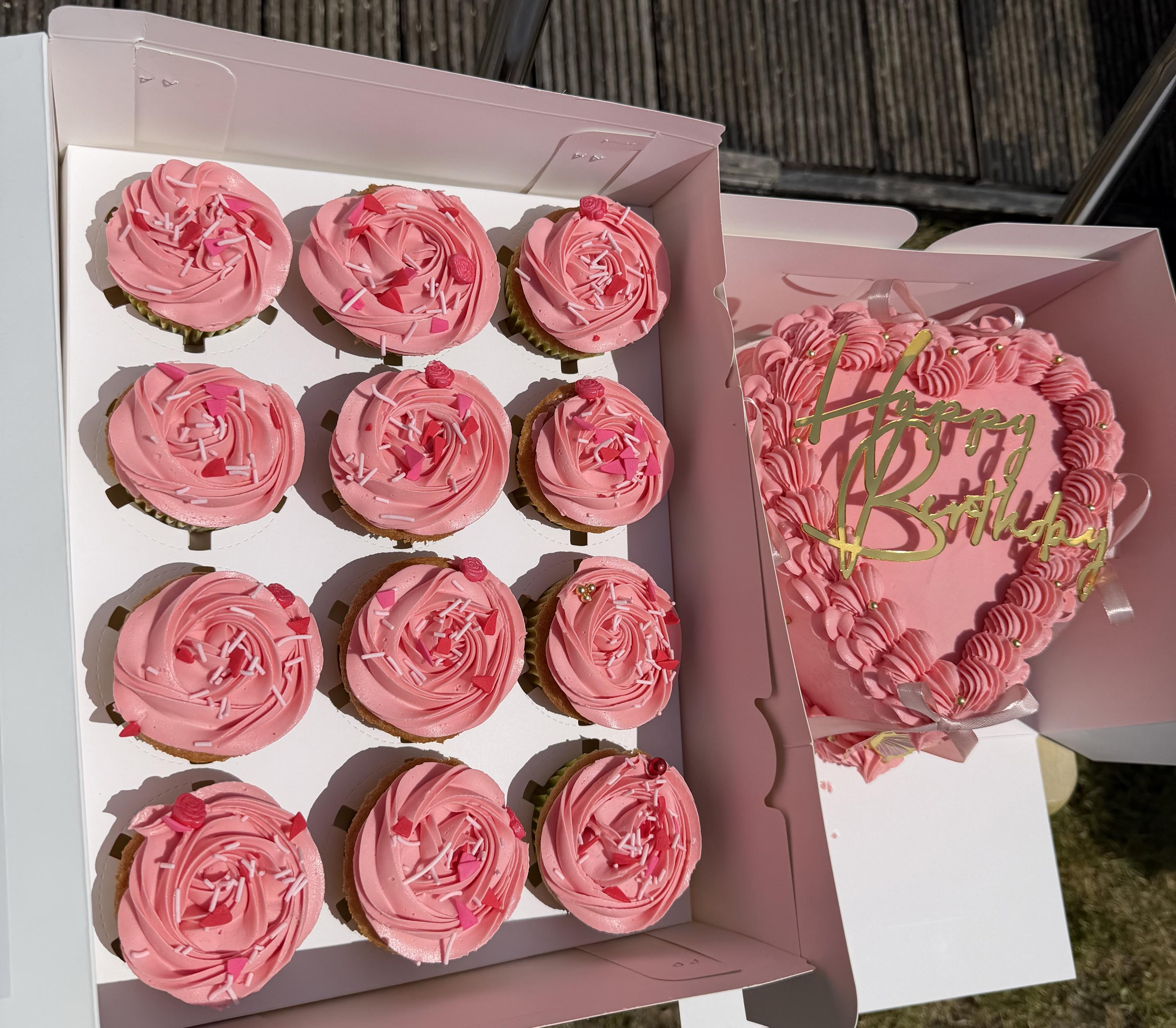 12 CUPCAKES & HEART SHAPE CAKE