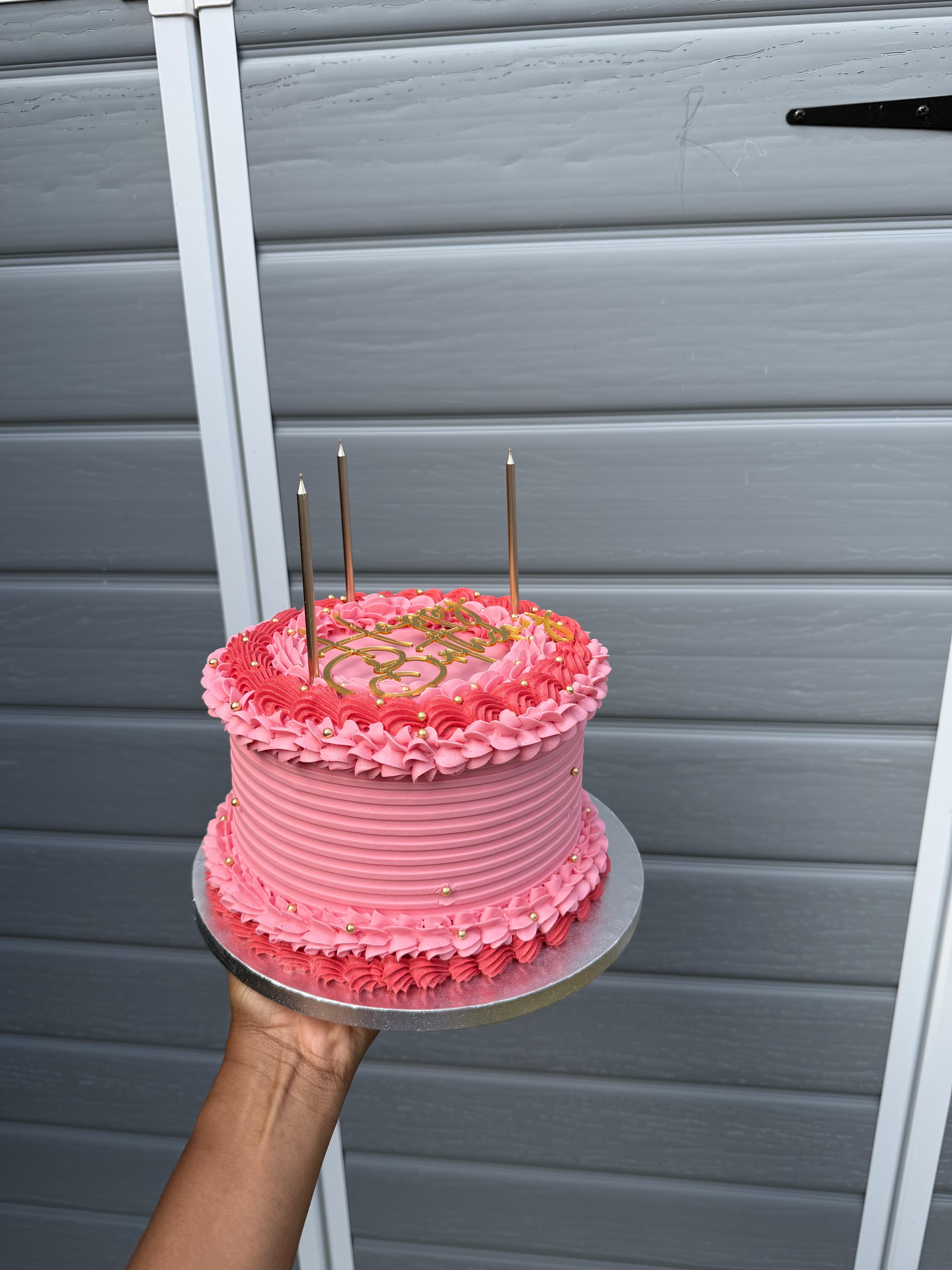 30+ SERVINGS CAKE